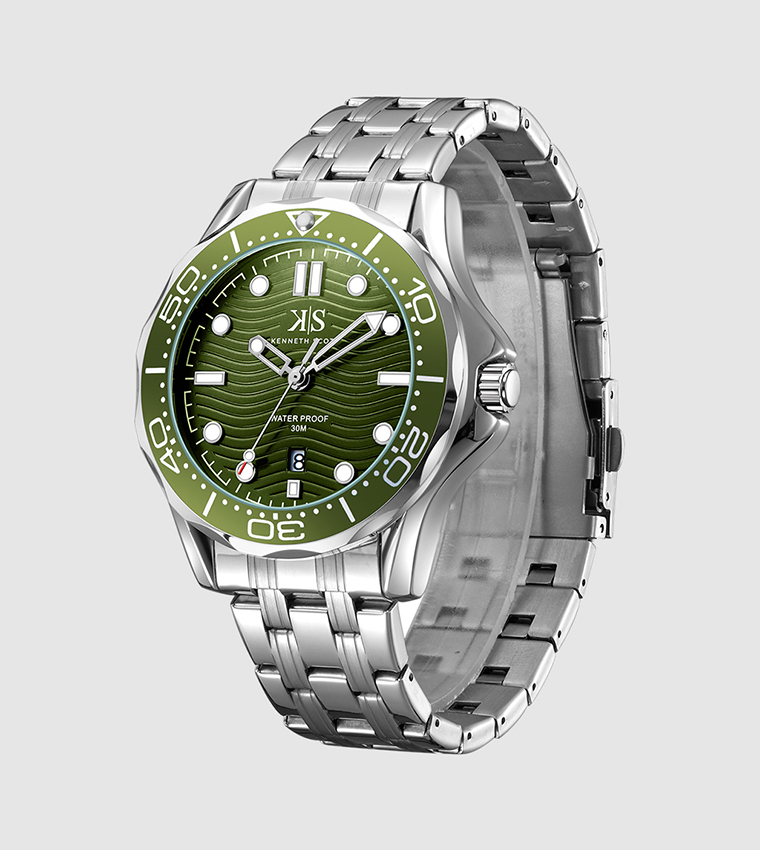 Classic Analog Military Green Dial Watch