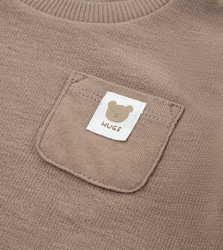 طقم ملابس بأكمام قصيرة 