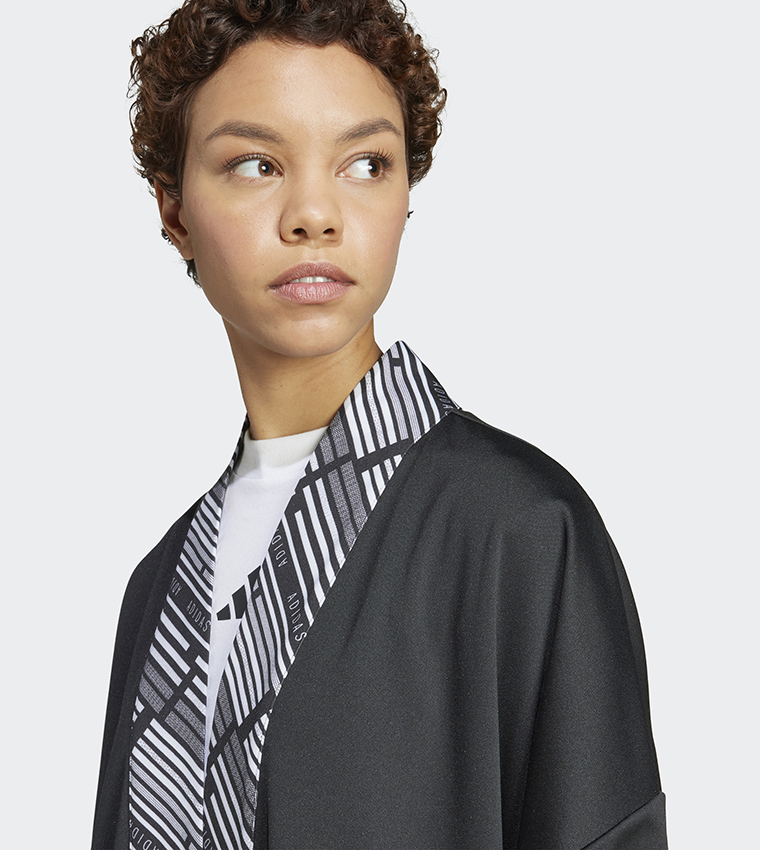 Emerging Harmony Extra-Long Cover-Up