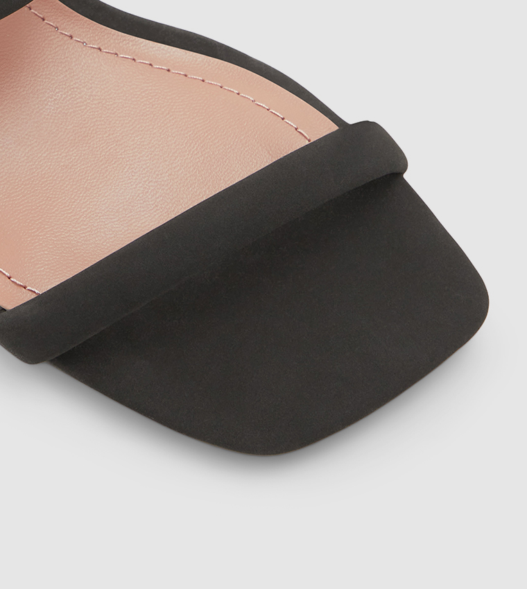 Kaiaa Block Heel Sandal