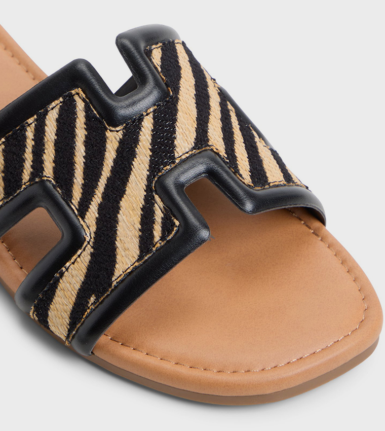 KAMIKO Open Toe Flat Sandals