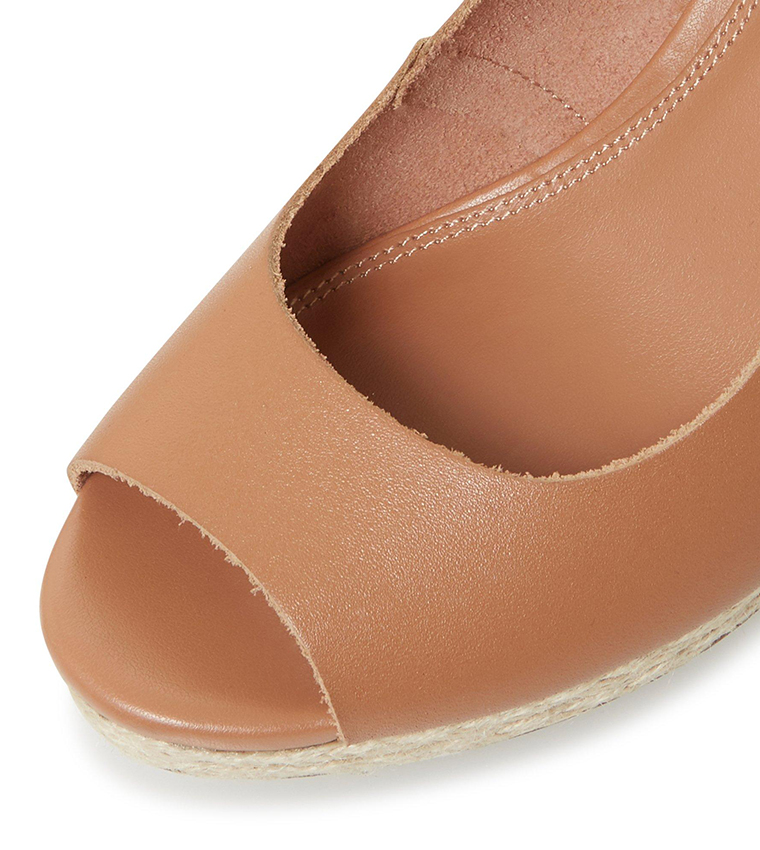 Camel colored sales peep toe booties