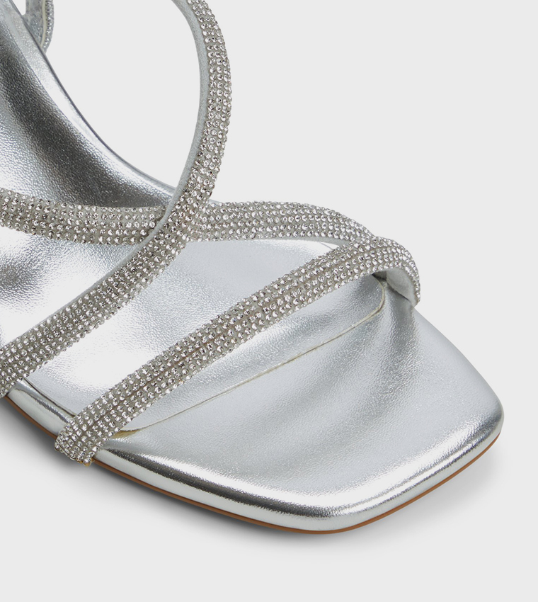 صندل كعب بحزام خلفي 