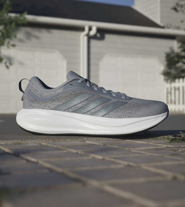 RESPONSE PACE Stripe Detail Running Shoes