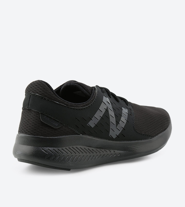 Strobe Sneakers - Black - KJCSTBGY