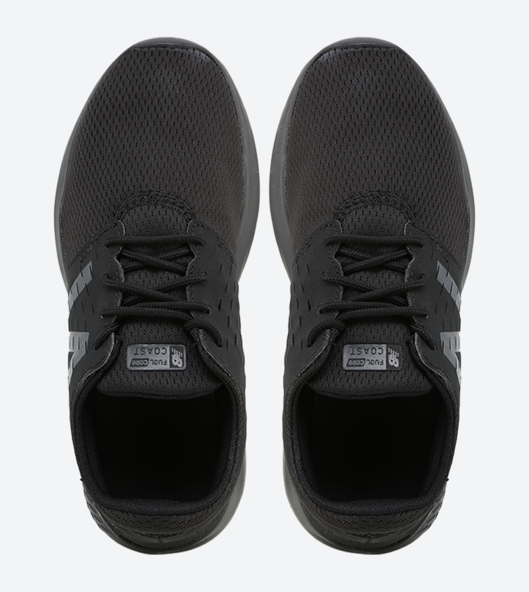 Strobe Sneakers - Black - KJCSTBGY