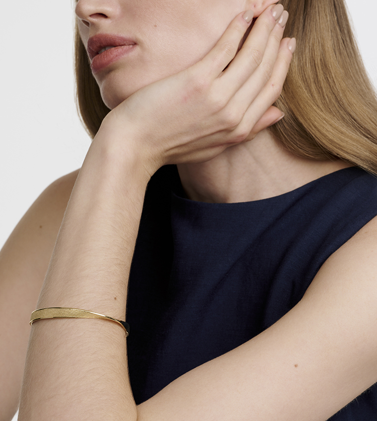 Textured Twist Narrow Bangle