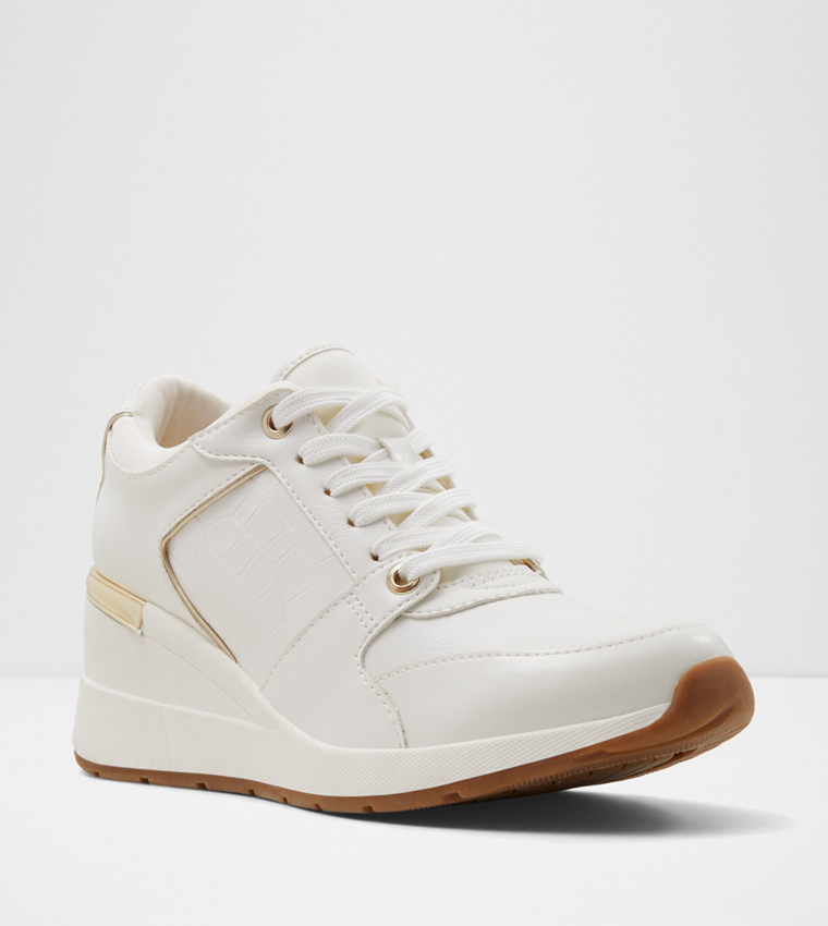 حذاء رياضي كوري برباط