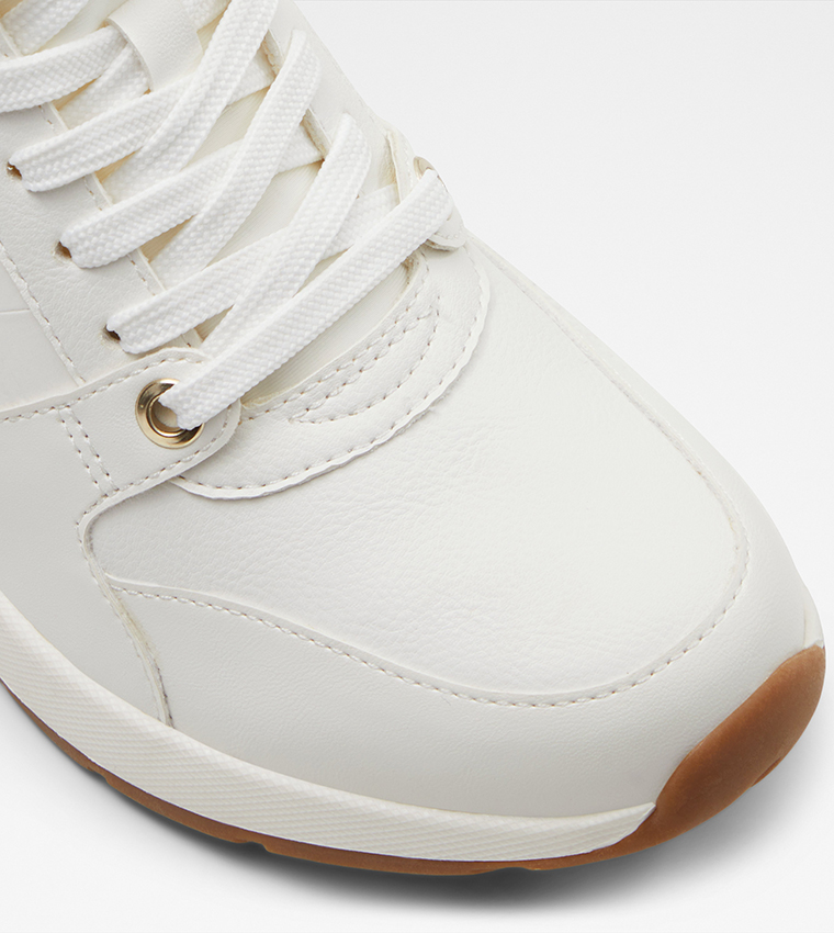 حذاء رياضي كوري برباط