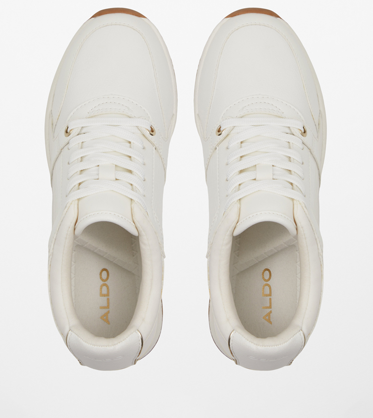 حذاء رياضي كوري برباط