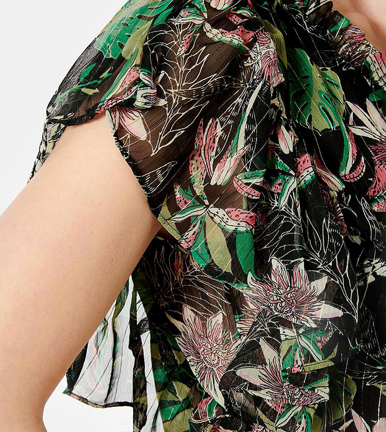 Floral Print Flutter Sleeves Top