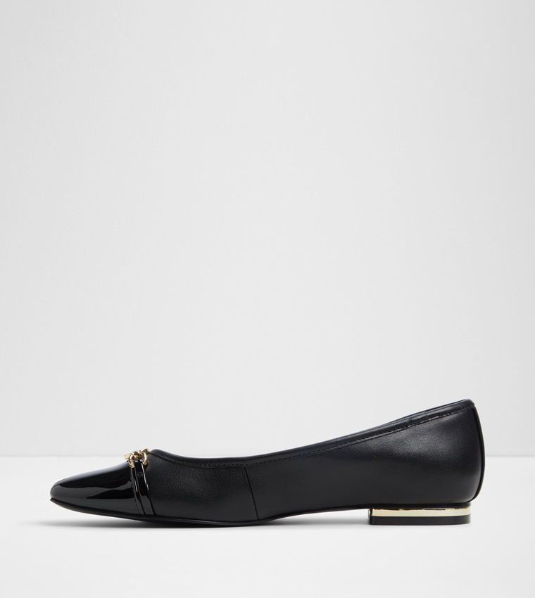 KRISHELLE Textured Pointed Toe Ballerinas