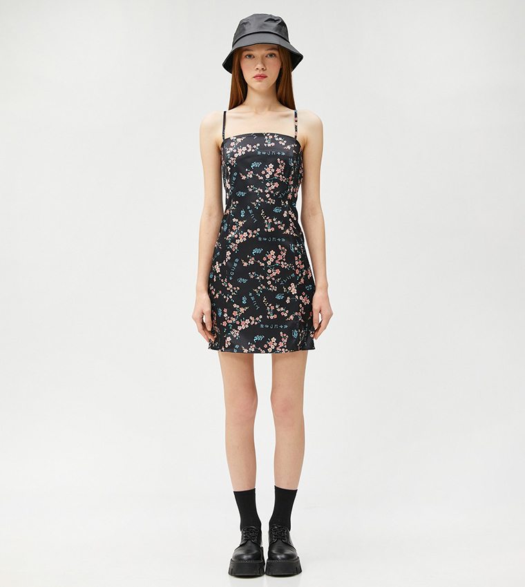 sachin and babi light blue dress Urban Outfitters Valencia Embroidered Shift Mini Dress Size Medium