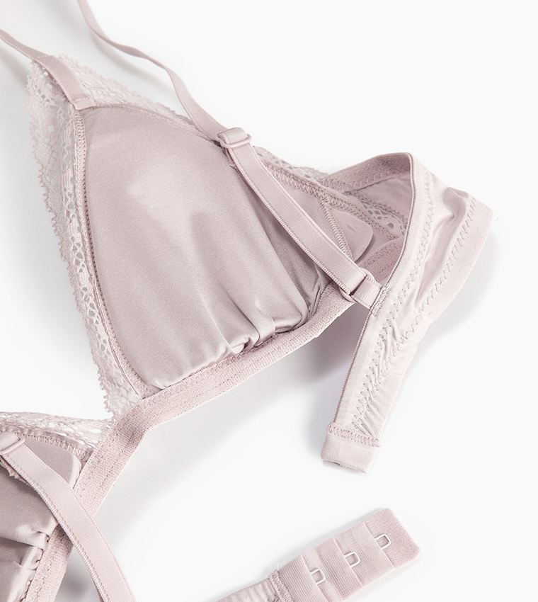 Non-wired satin bra