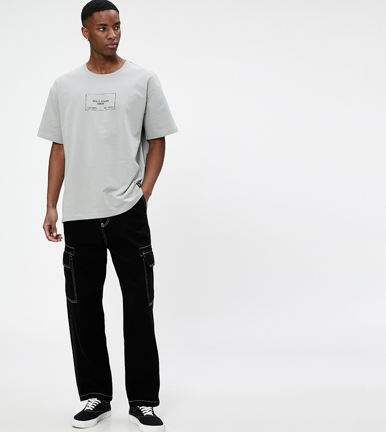 Licensed Looney Tunes Tasmanian Devil Printed Oversized T-Shirt