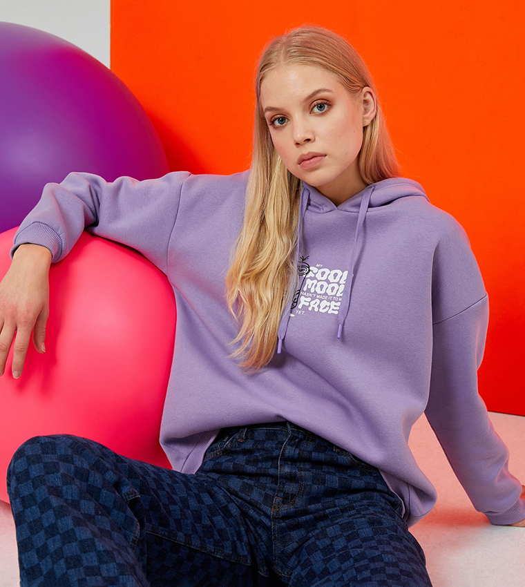 هودي أوفرسايز بطبعة مينيونز