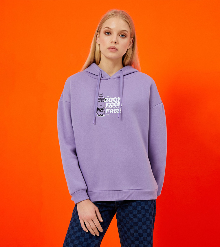 هودي أوفرسايز بطبعة مينيونز