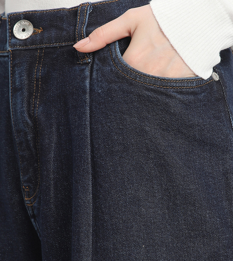 Washed Pleated Wide Leg Jeans