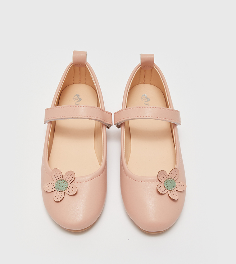 Flower Detail Mary Jane Shoes