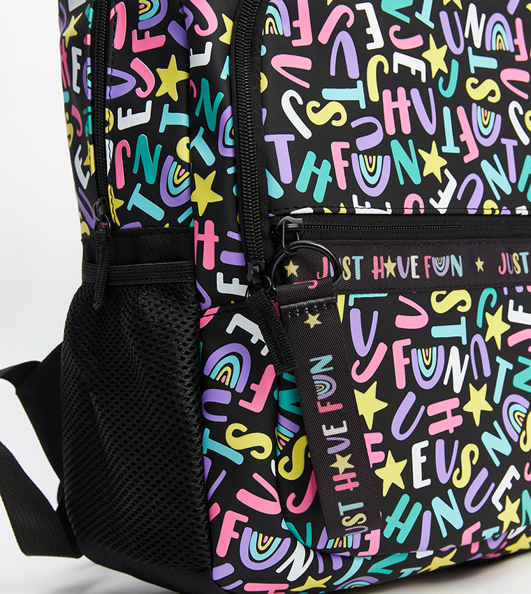 حقيبة ظهر مدرسية بطبعة