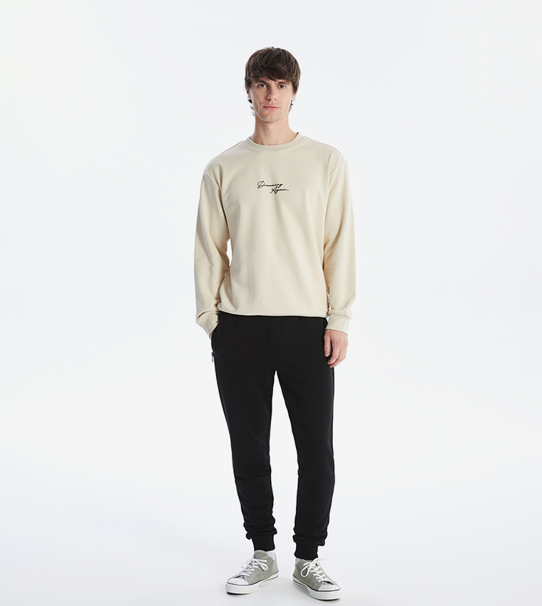 Drawstring Waist Mid Rise Slim Fit Joggers