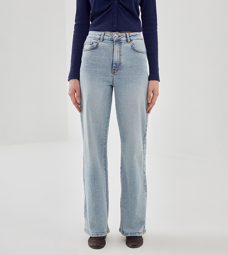 Washed Wide Leg Jeans