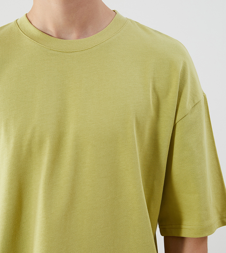 Solid Crew Neck T-Shirt