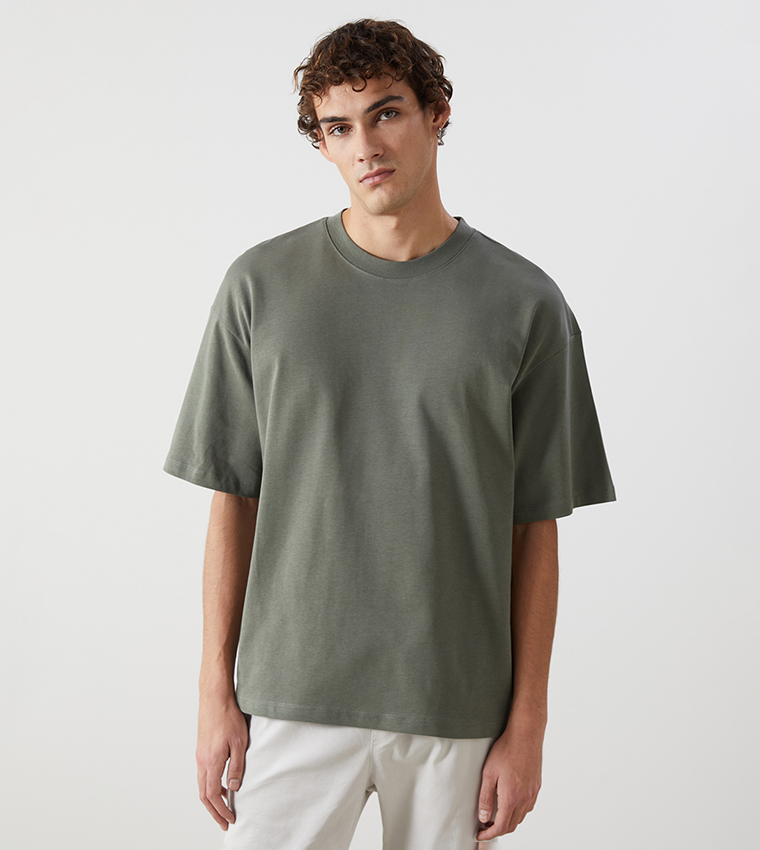 Solid Crew Neck T-Shirt