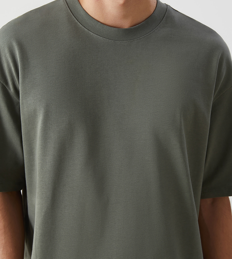 Solid Crew Neck T-Shirt