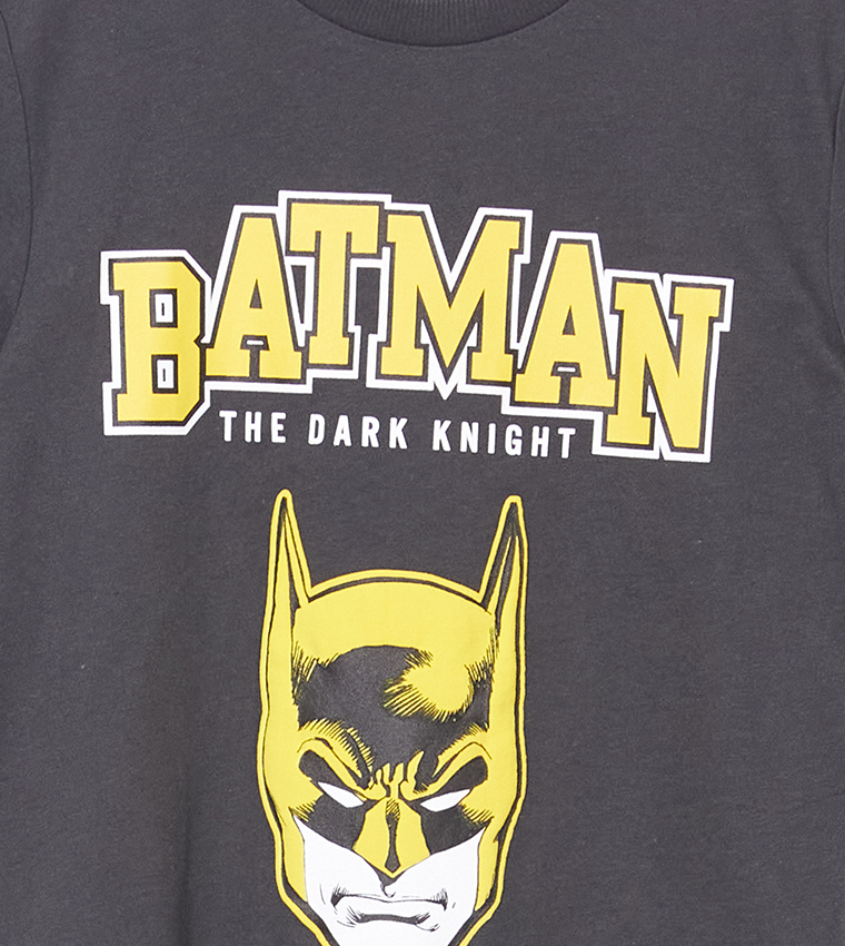 تيشيرت بياقة مستديرة بطبعة باتمان