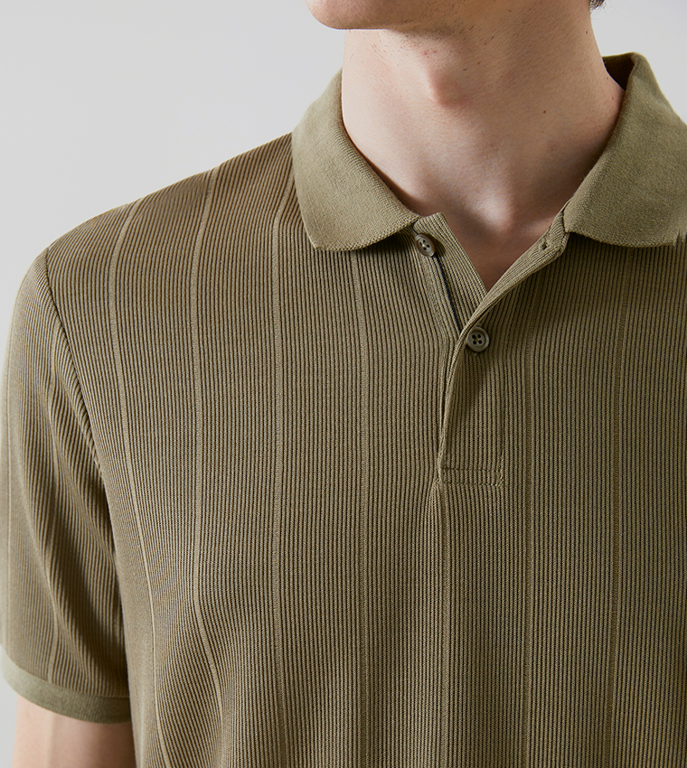 Ribbed Short Sleeves Polo T-Shirt