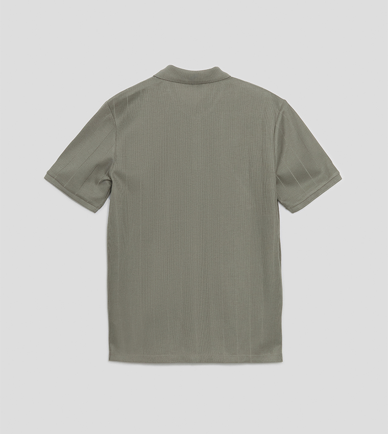 تيشيرت بولو بأكمام قصيرة 