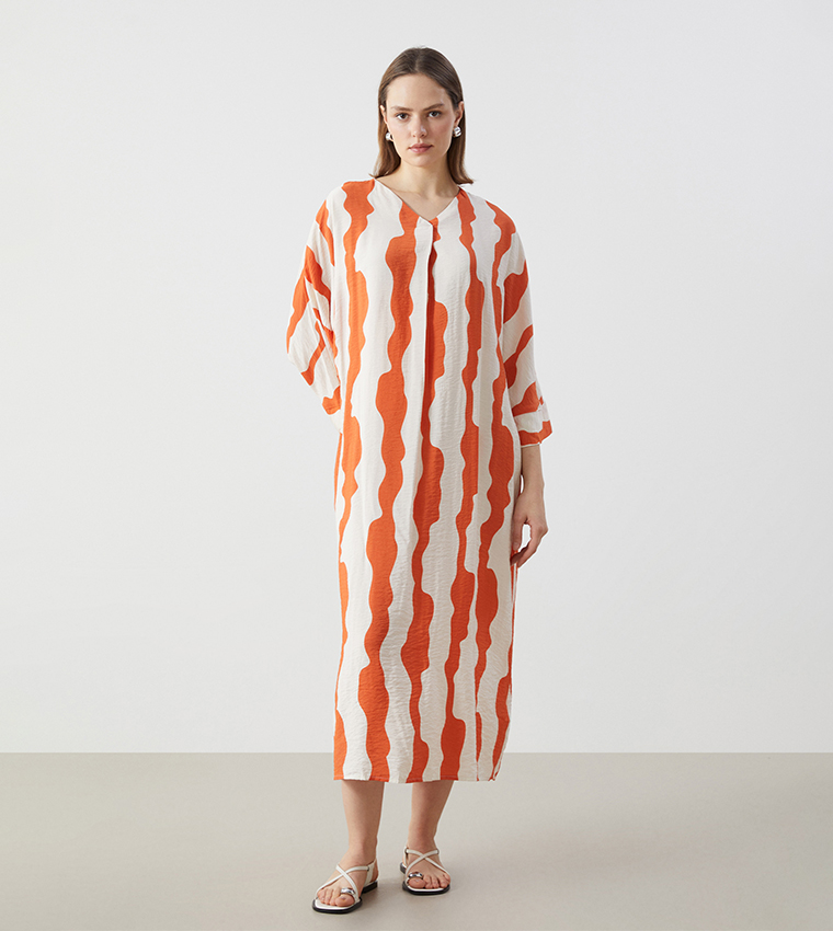Patterned V-Neck Midaxi Dress