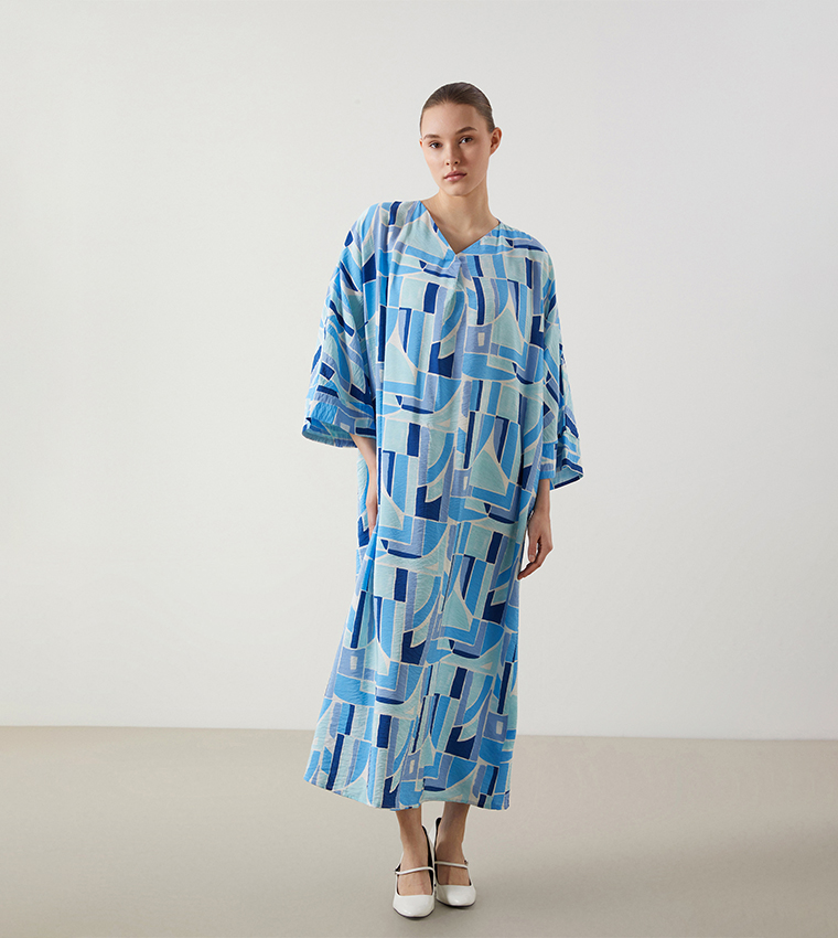 Patterned V-Neck Oversize Midaxi Dress