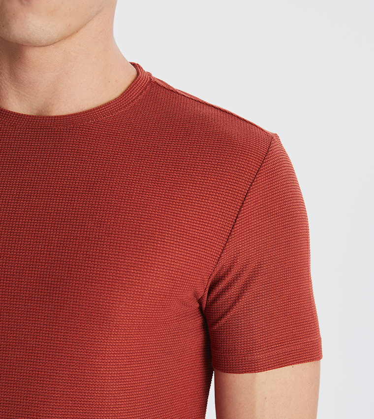 Textured Crew Neck T-Shirt