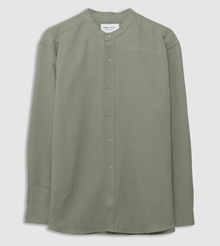 Solid Regular Fit Long Sleeves Shirt