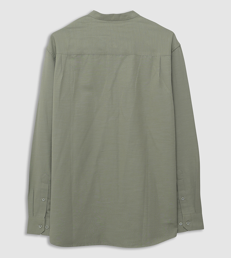 Solid Regular Fit Long Sleeves Shirt