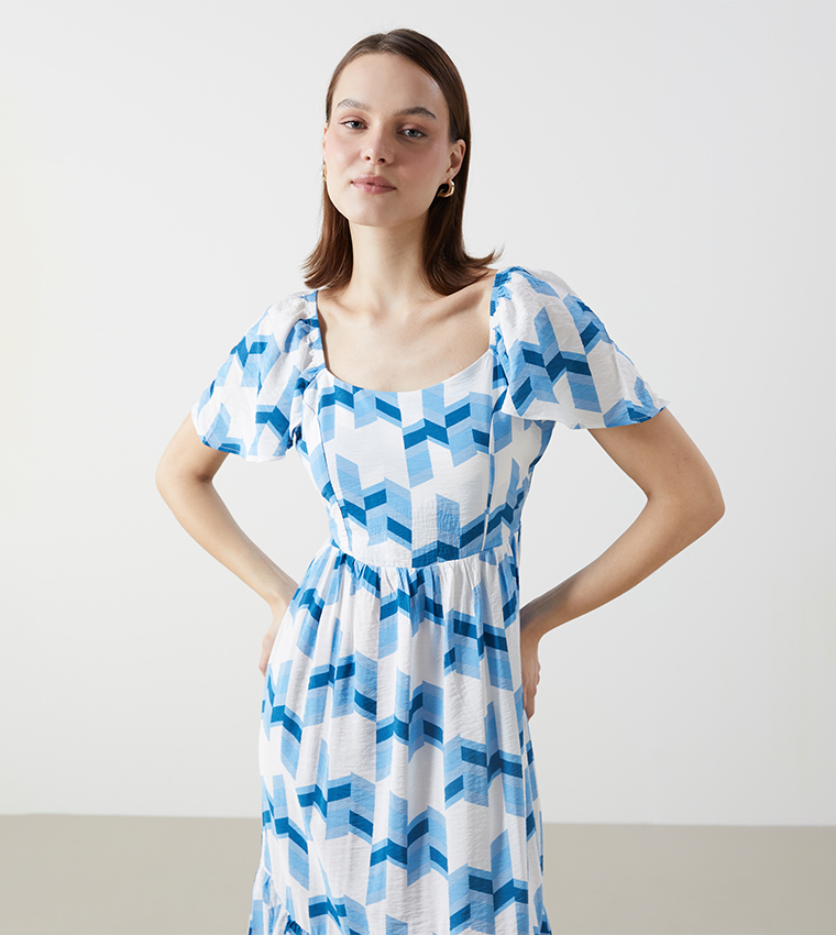 Patterned Flared Sleeves Midi Dress
