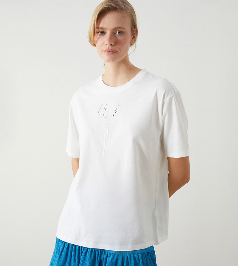 Embroidered Short Sleeves T-Shirt