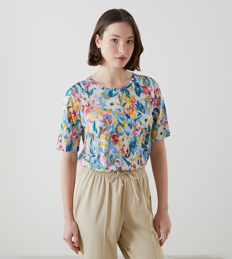 Floral Printed Short Sleeves T-Shirt