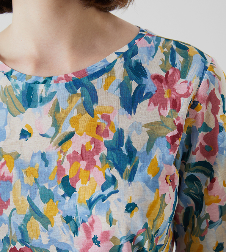 Floral Printed Short Sleeves T-Shirt