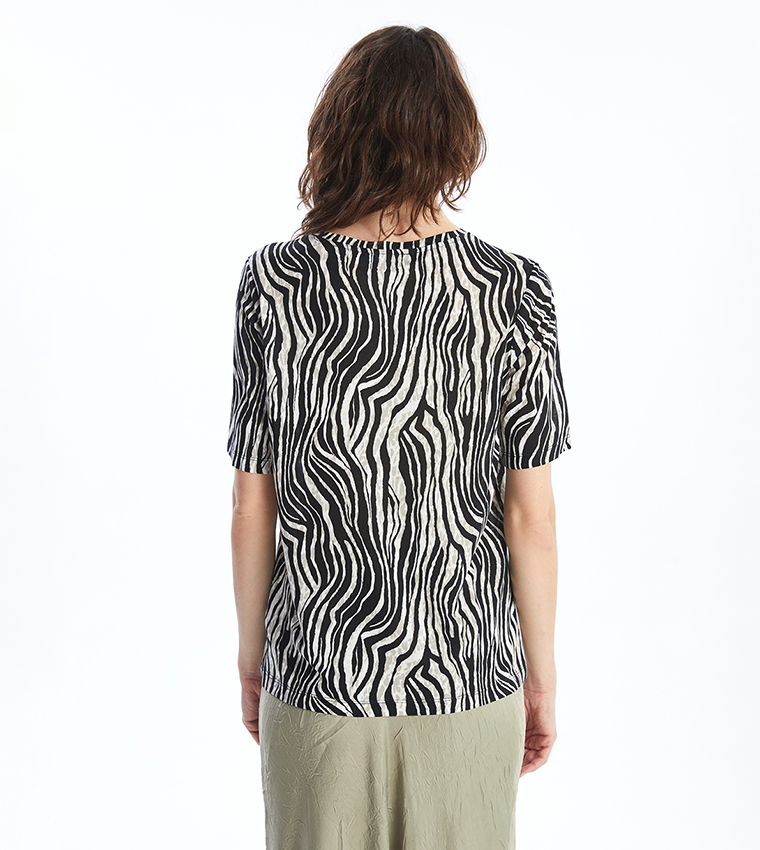 Patterned Short Sleeves Top