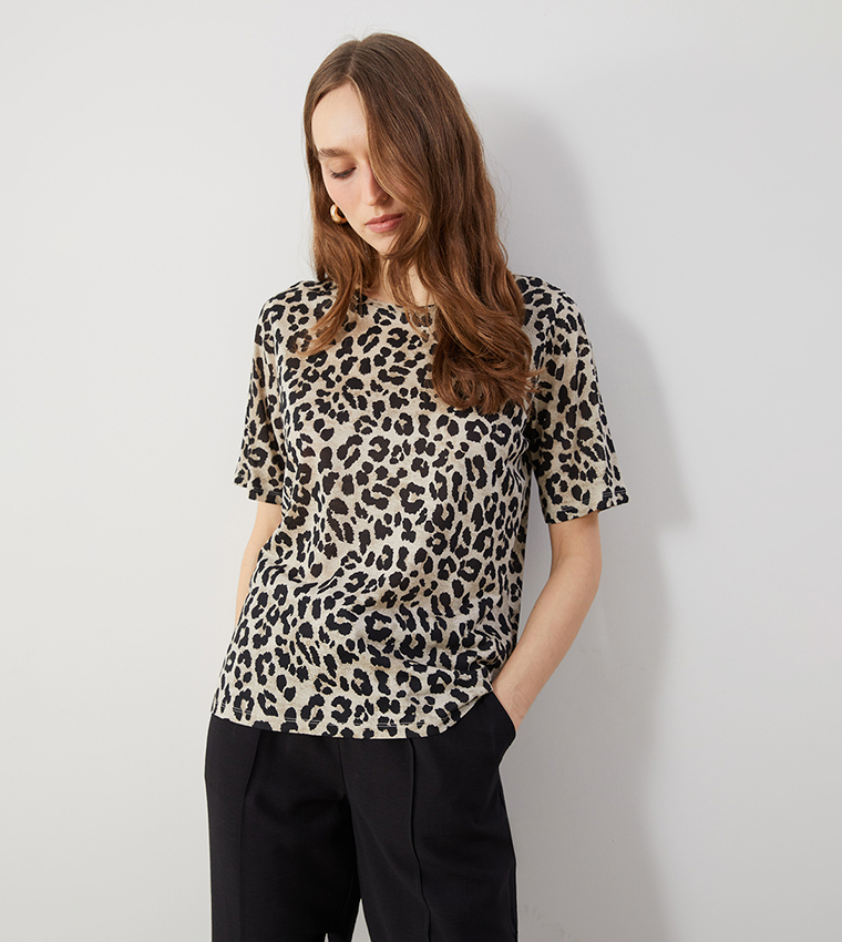 Animal Printed Short Sleeves T-Shirt