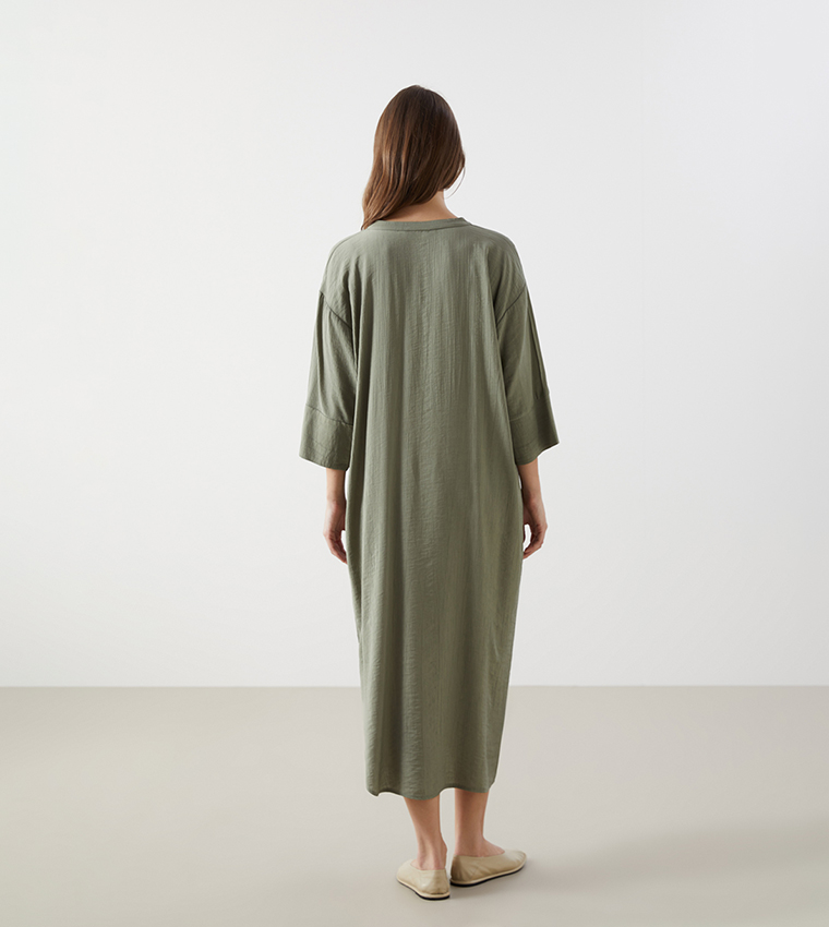 Textured Crew Neck Midi Dress