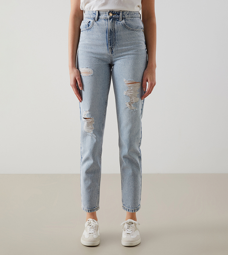 Distressed Slim Fit Jeans