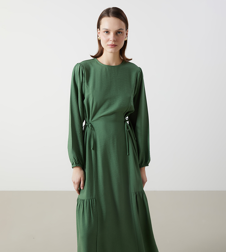 Solid Pleated Midaxi Dress
