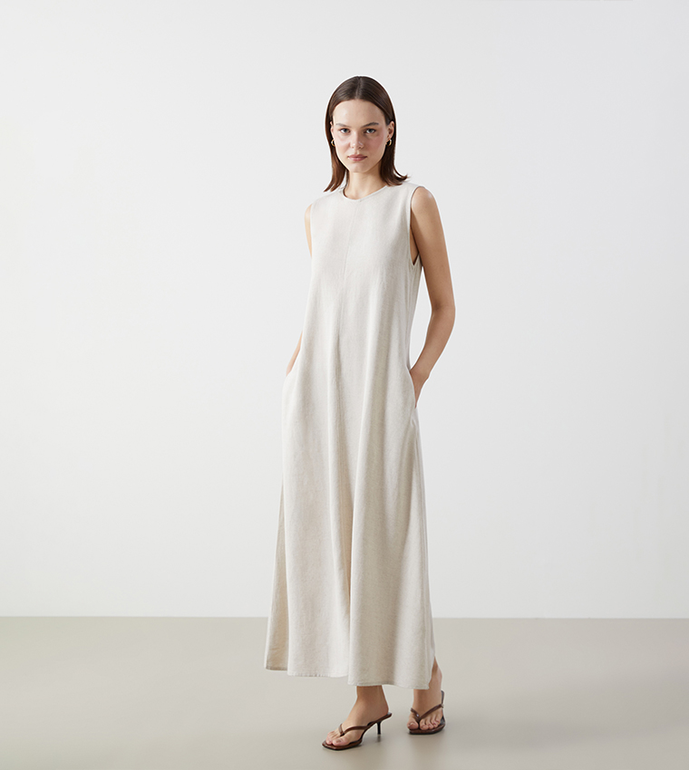 Pocket Detail Sleeveless Maxi Dress
