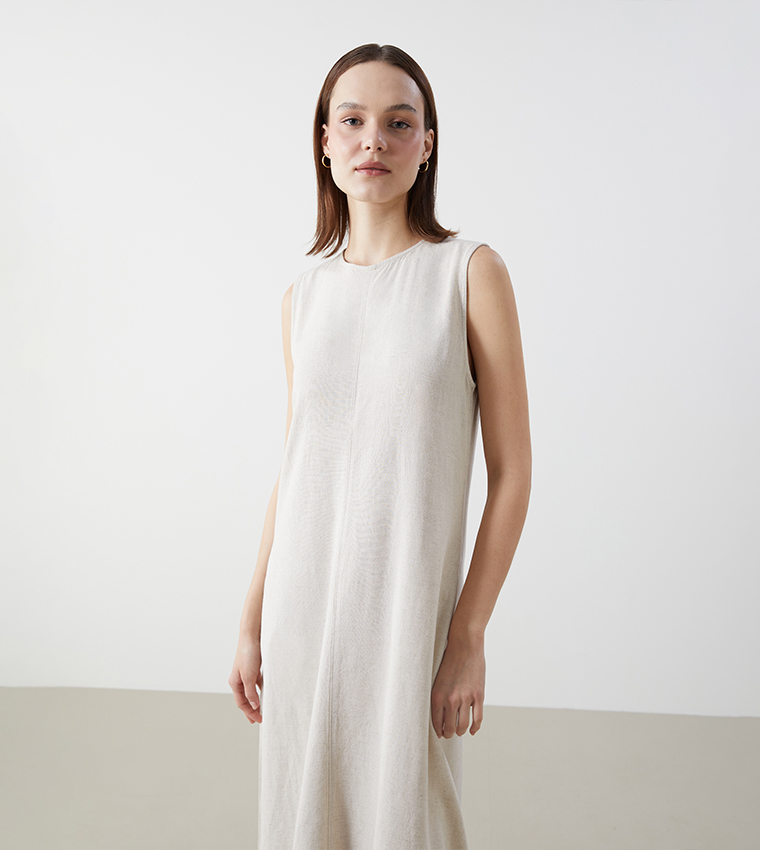 Pocket Detail Sleeveless Maxi Dress