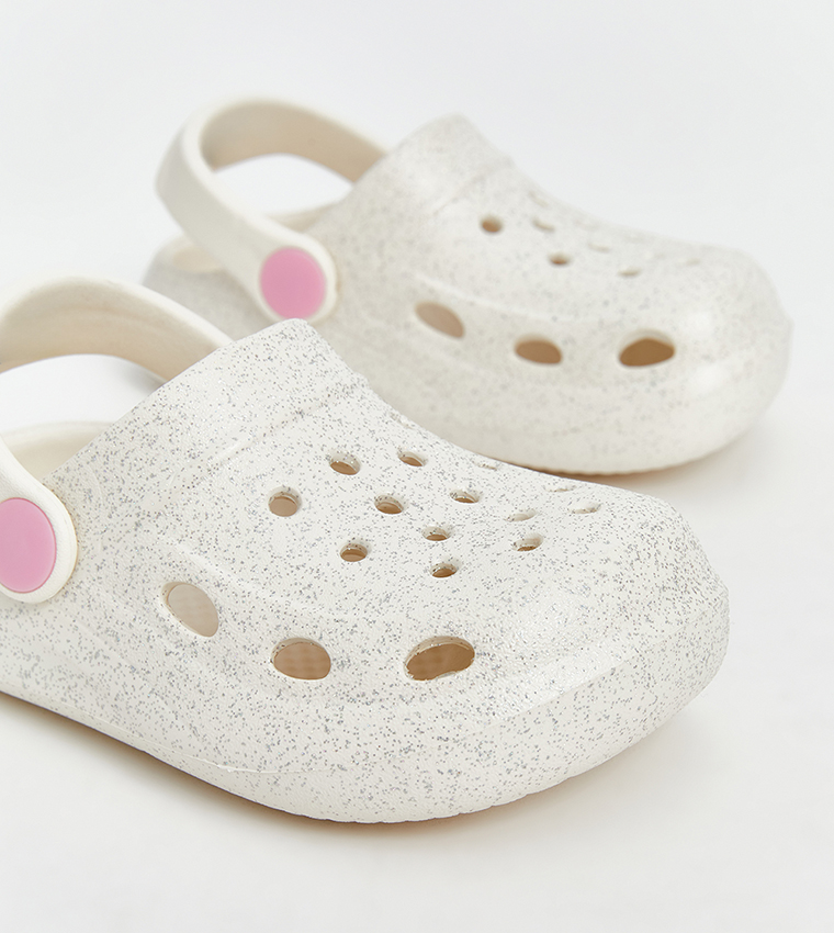 Round Toe Cut-Out Detail Clogs