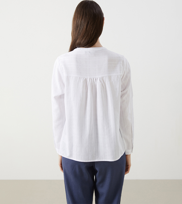 Self Patterned Tie-Up Neck Top